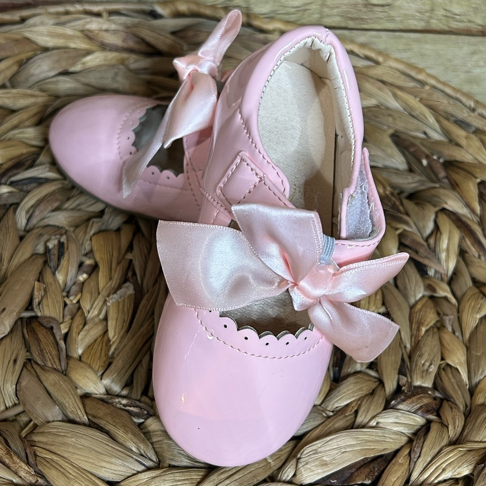 Pink Mary Jane’s Slip On Formal Shoes Toddler Girls Size 7.5
